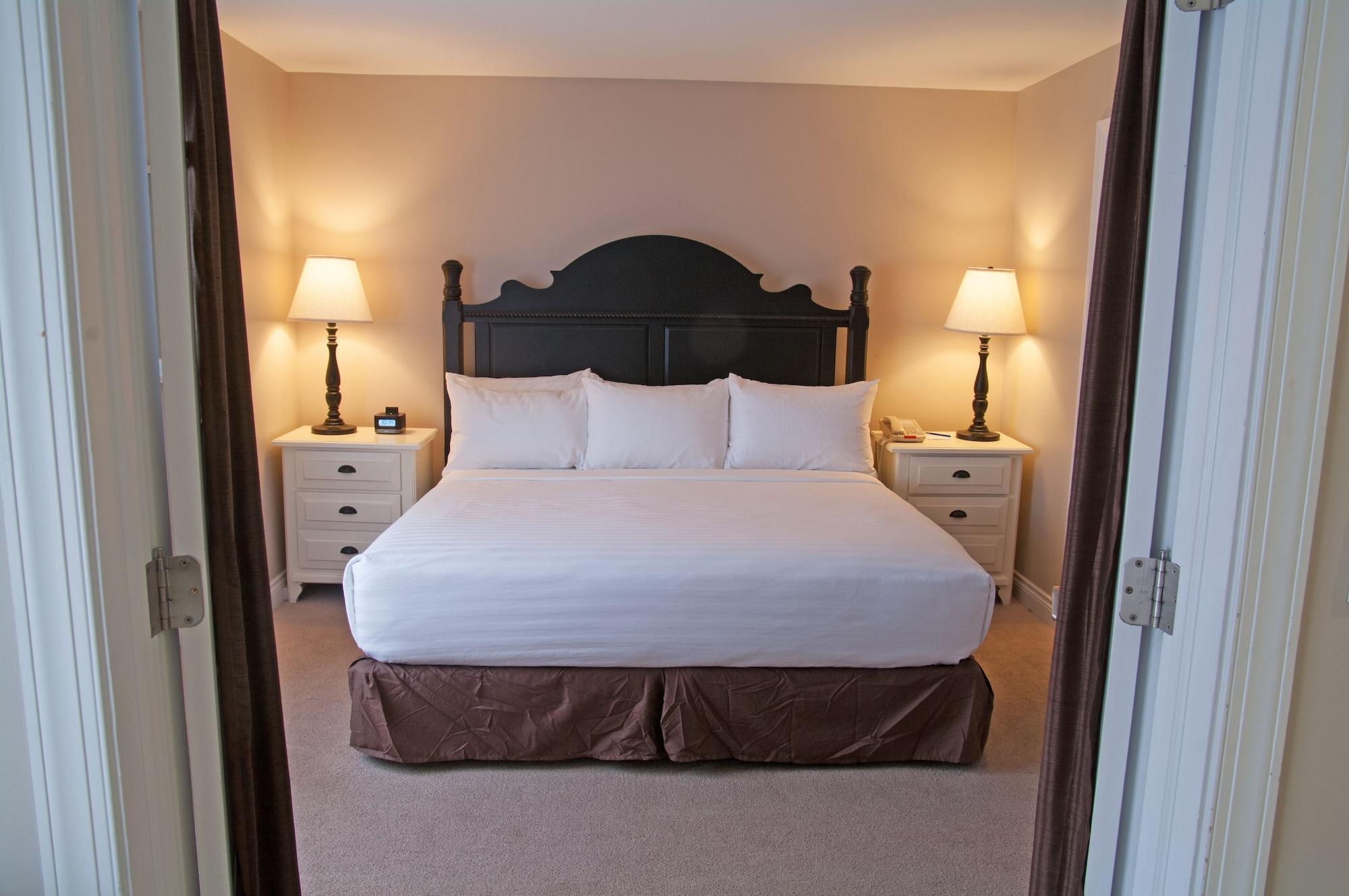 Charlevoix Inn & Suites Surestay Collection By Best Western Esterno foto