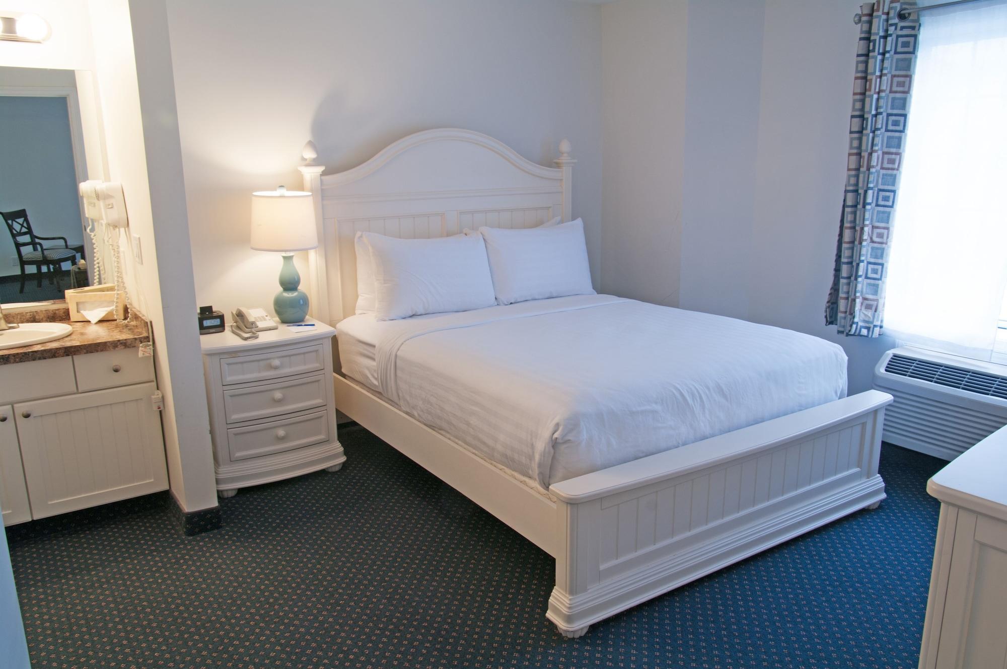 Charlevoix Inn & Suites Surestay Collection By Best Western Esterno foto